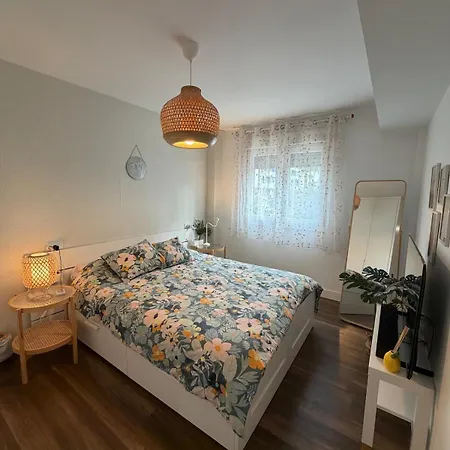 Modern With Pool, 5 Minutes From The